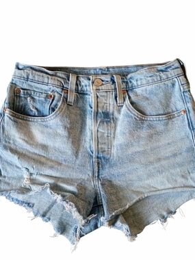 Levis 501 Women’s Light Blue Denim Shorts